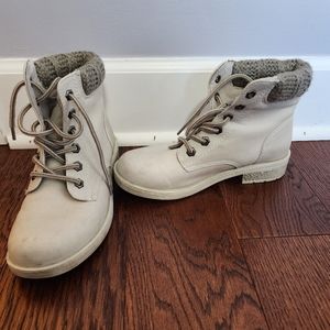 White winter boots